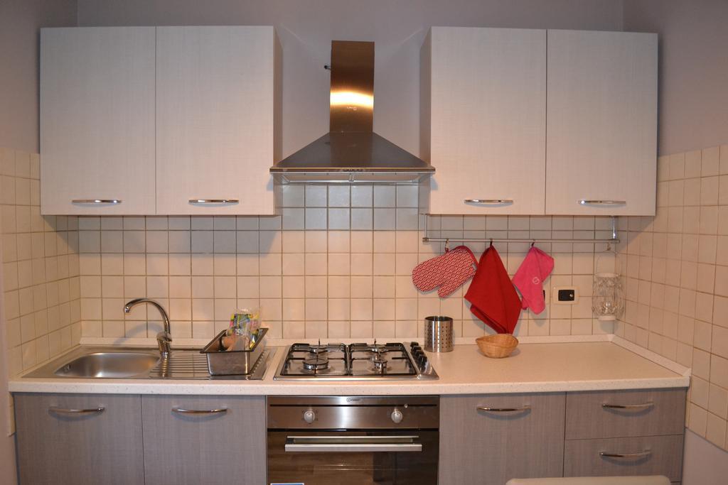 Fiordaliso Apartment เคาโลเนียมารินา ภายนอก รูปภาพ